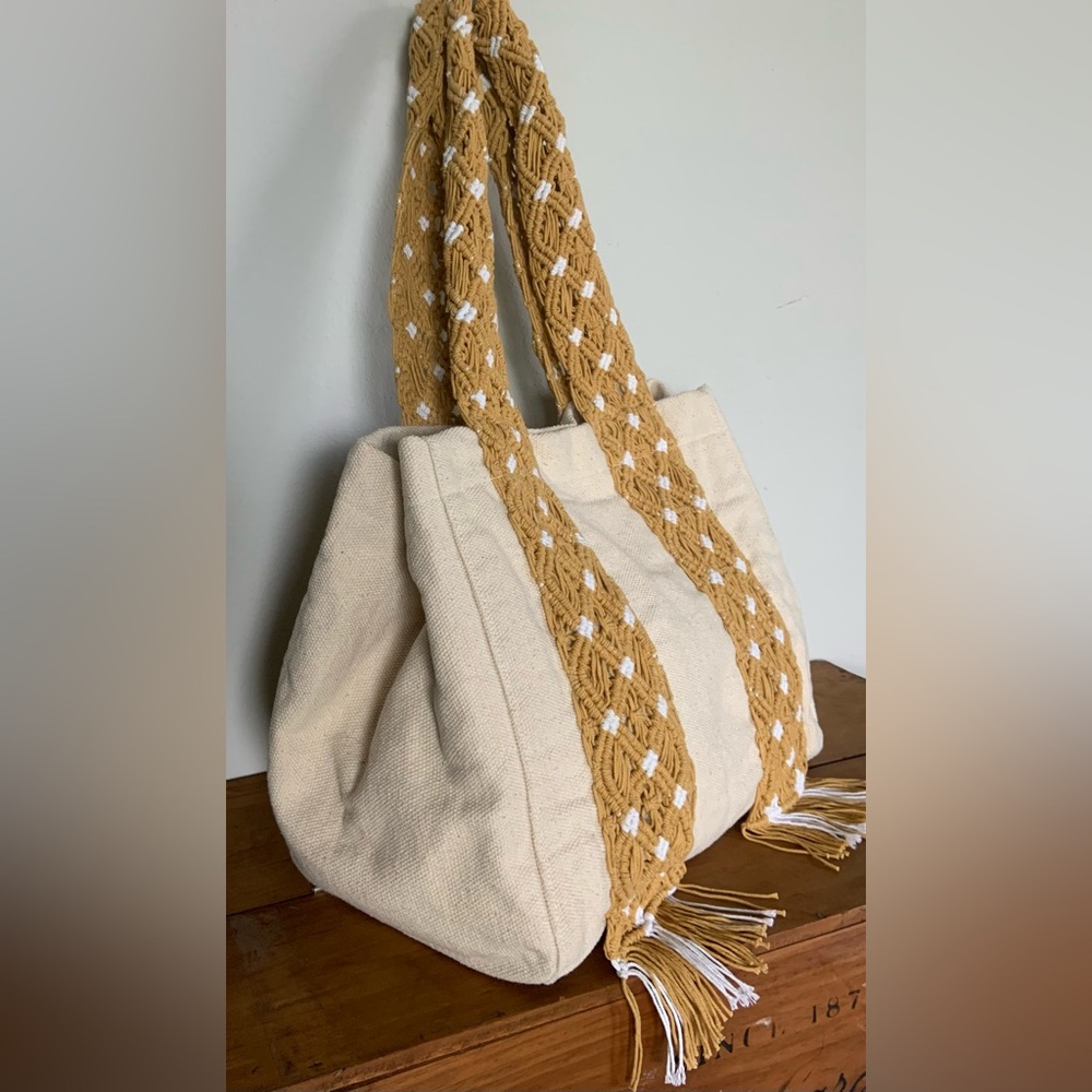 Free People ~ Mia Macrame Strap Tote ~ NWT - Picture 10 of 16